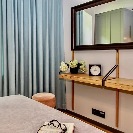 Apartman Premium Seaside Escape With Forest View And Free Parking *
